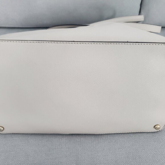 Kate Spade Cream and Black Tote Bag Leather, 18" Mint Condition - Picture 4 of 6